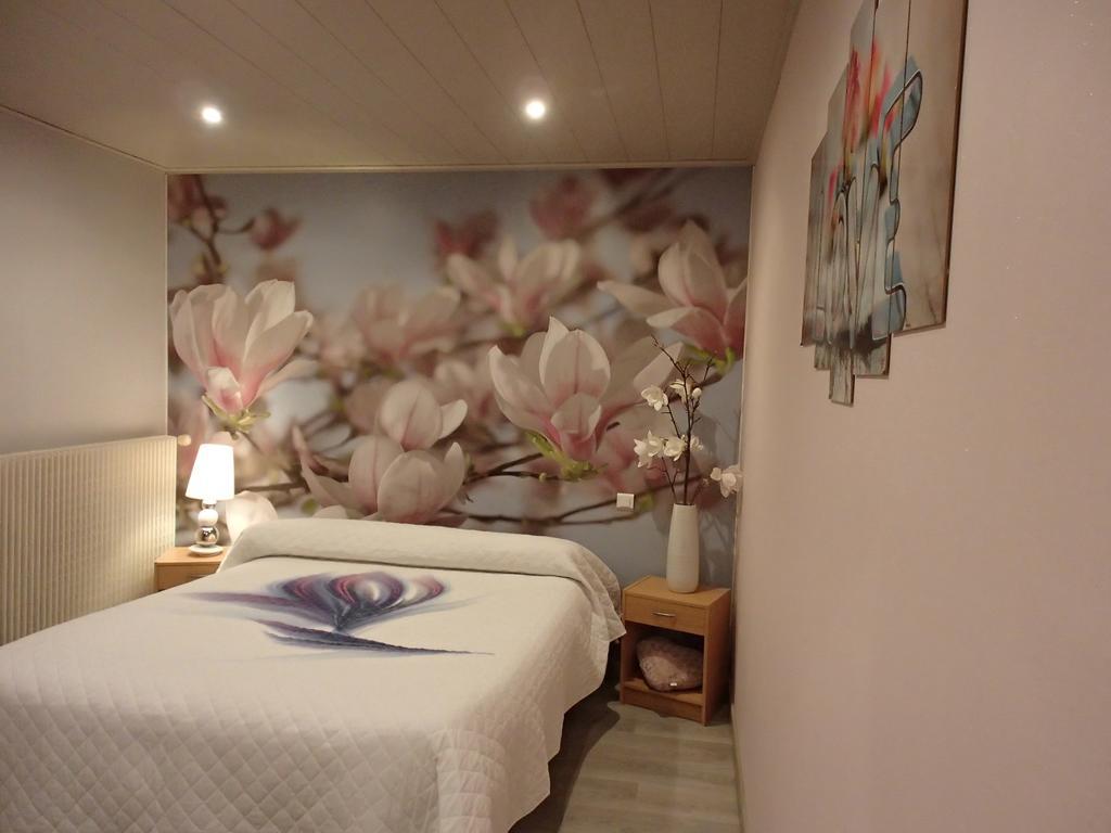 Chilly-sur-Salins Le P'Tit Bonheur B&B 객실 사진